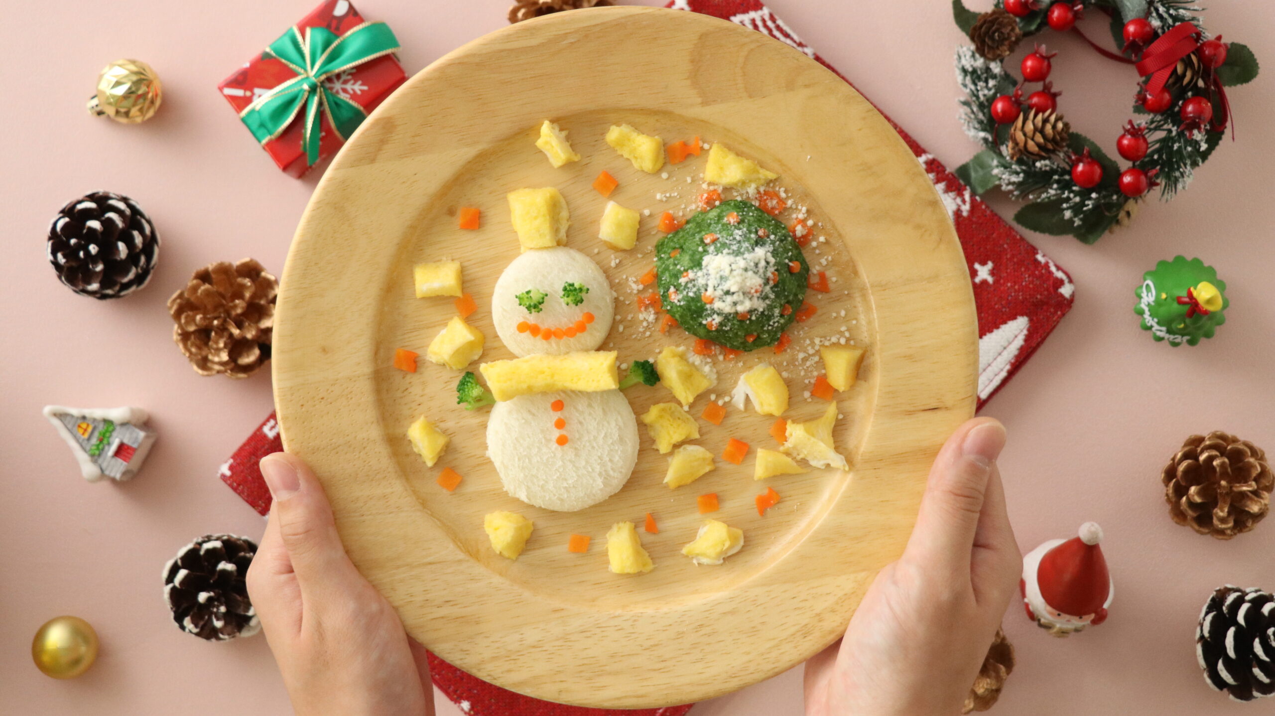 【9〜11ヶ月頃】雪だるま食パン