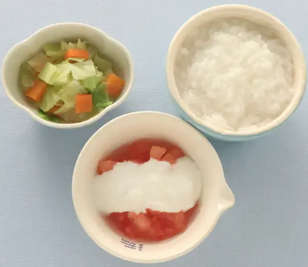 トマトのヨーグルトがけ