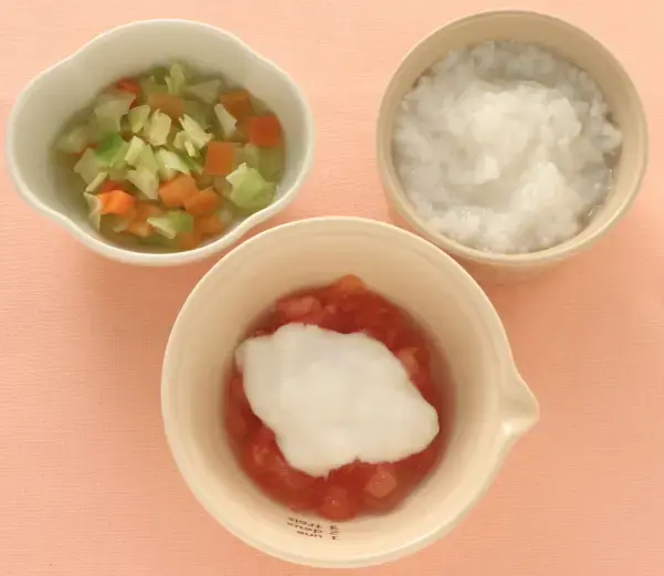トマトのヨーグルトがけ