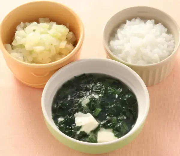 くずし豆腐とほうれん草のとろみ煮