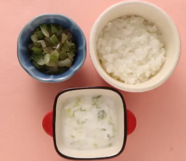 キャベツのヨーグルトサラダ 玉葱とピーマンのやわらか煮