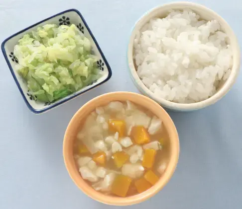 豆腐と野菜のみそ汁 白菜のおひたし