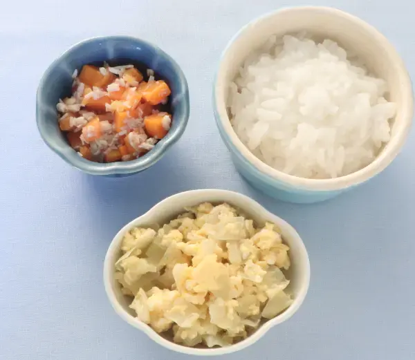 キャベツの卵とじ えのきと人参の煮もの