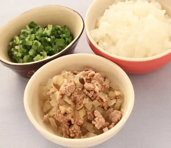 牛肉ときのこの煮もの