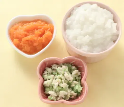 鶏肉とキャベツのレンジ蒸し 人参のペースト