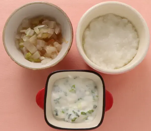 レタスのヨーグルトサラダ 白菜と玉葱のケチャップ煮