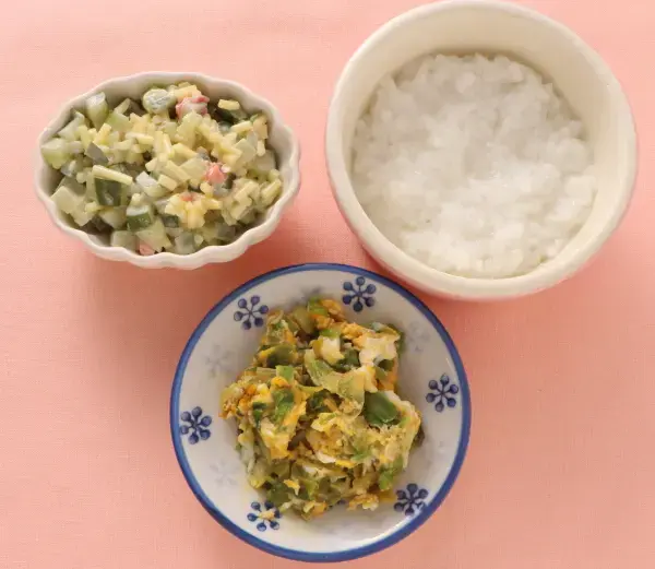 レタスの卵とじ