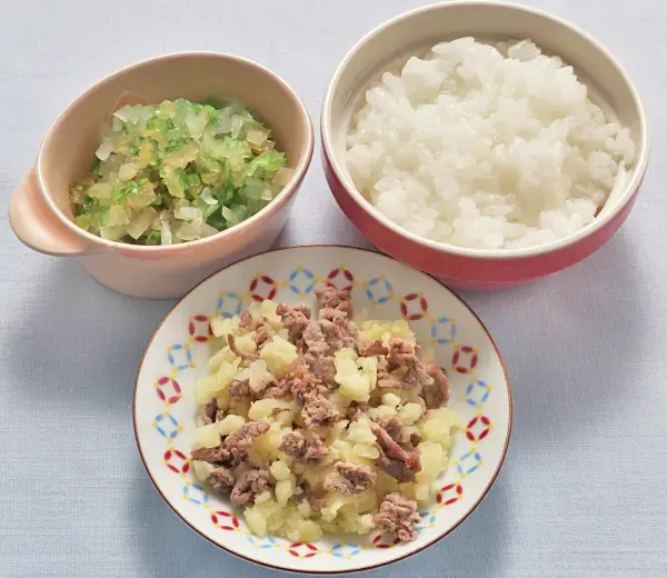 牛肉ポテト レタスと玉葱のやわらか煮