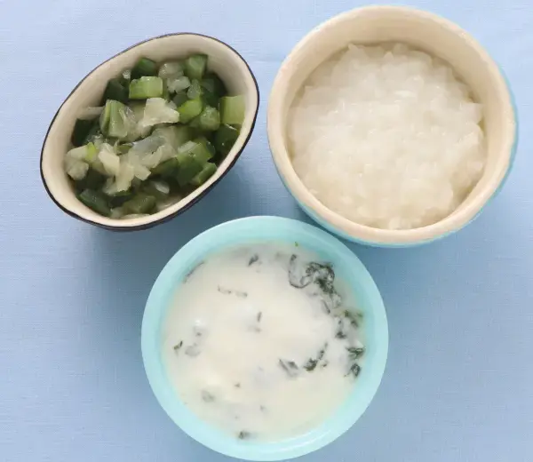 レタスのヨーグルトサラダ アスパラと玉葱のやわらかあえ