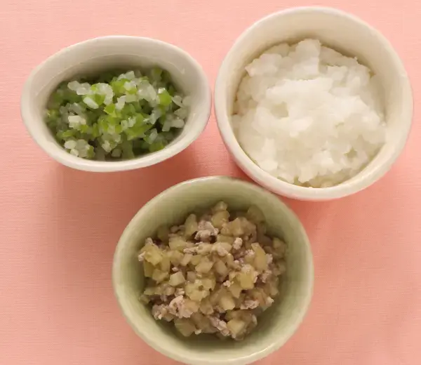 豚肉となすのみそ煮 もやしとピーマンのやわらかあえ