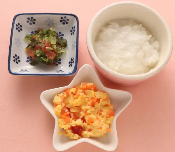 人参のオムレツ風 レタスのミニトマト煮