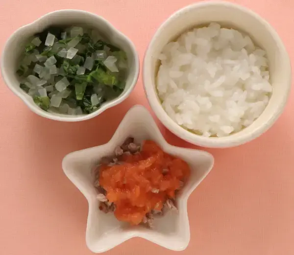 豚肉のトマトソースがけ レタスと玉葱の煮もの