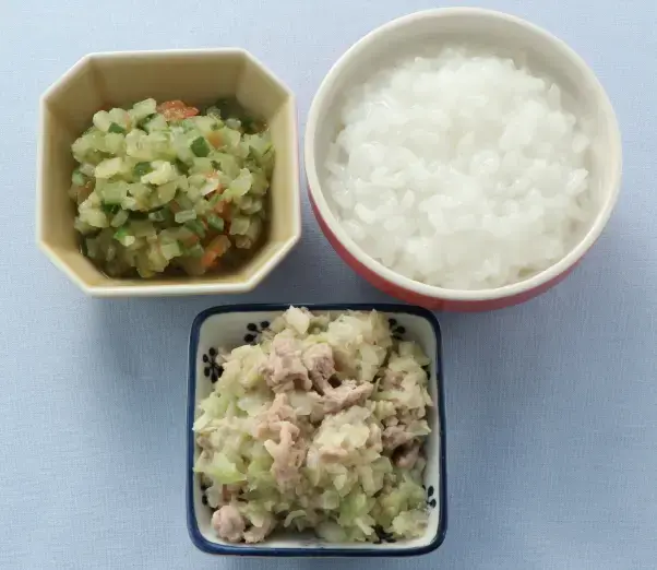 豚肉とキャベツのレンジ蒸し 胡瓜とトマトのおひたし