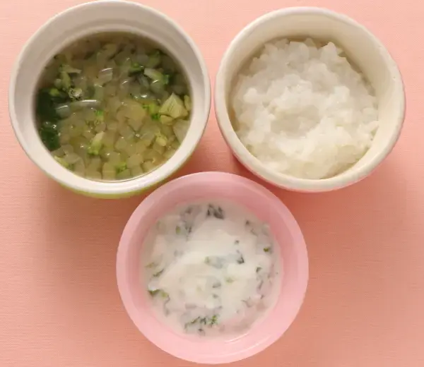 レタスのヨーグルトサラダ 野菜スープ