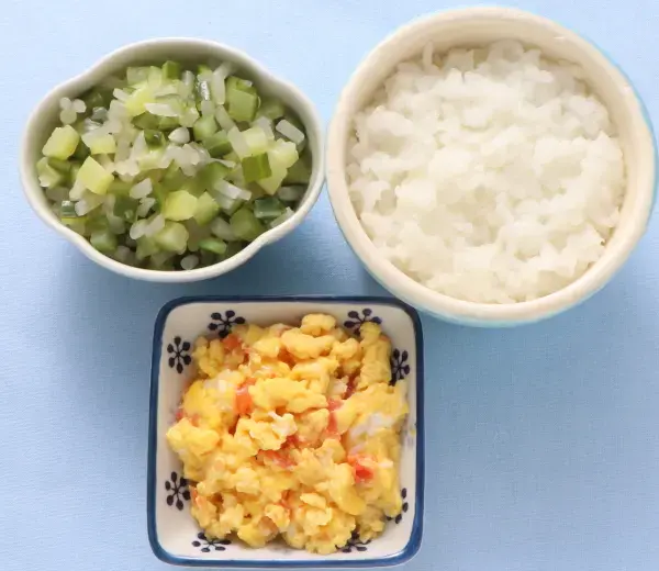 ミニトマトのオムレツ風 もやしと胡瓜のおひたし