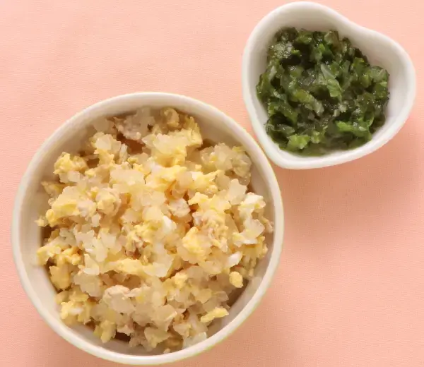 親子丼 レタスとわかめのやわらか煮
