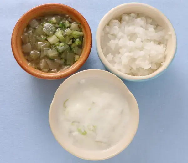 レタスのヨーグルトサラダ 野菜スープ