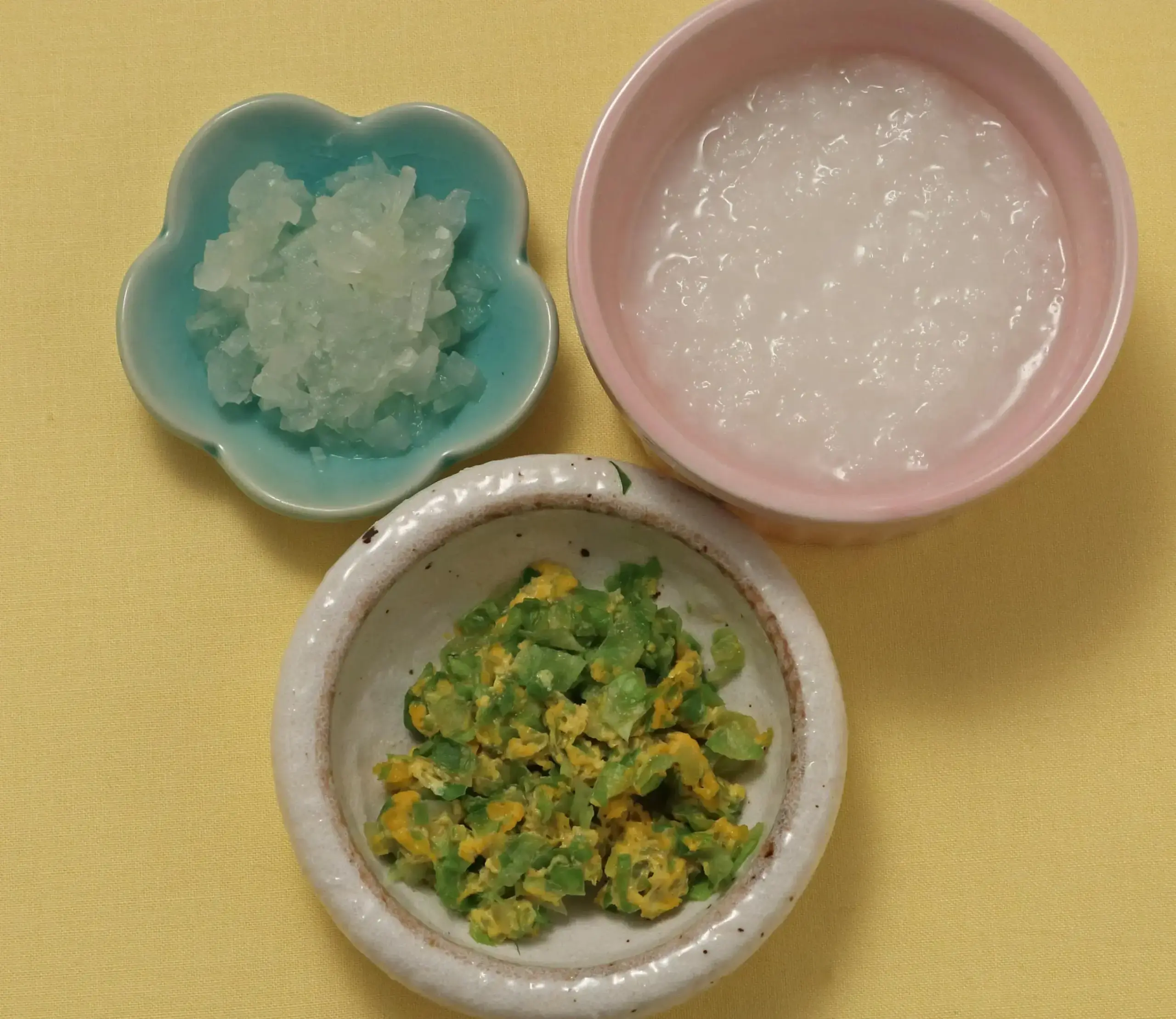 白菜の黄身あえ 玉葱のやわらか煮