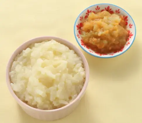 卵がゆ 胡瓜と人参のつぶし煮