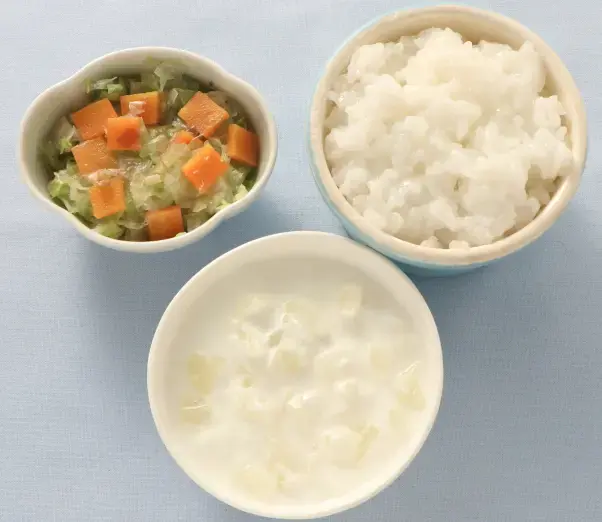 玉葱のヨーグルトあえ