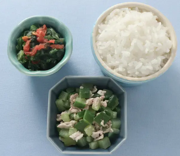 豚肉と胡瓜の煮もの レタスとミニトマトとのやわらかあえ