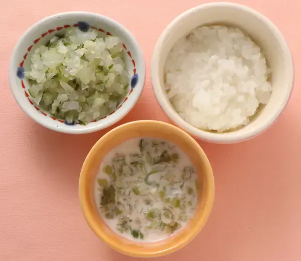 レタスのヨーグルトサラダ 胡瓜と玉葱のやわらかあえ