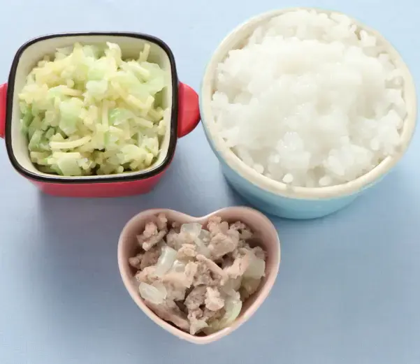 豚肉と玉葱のレンジ蒸し