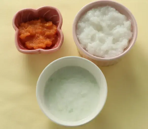 胡瓜のペースト ヨーグルトあえ 人参のつぶし煮