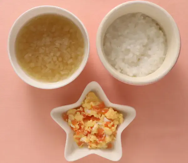 トマトのオムレツ風 野菜スープ