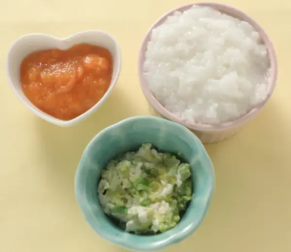 白菜と豆腐のサラダ 人参のペースト