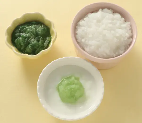 ヨーグルト 胡瓜ペーストのせ レタスのとろとろ