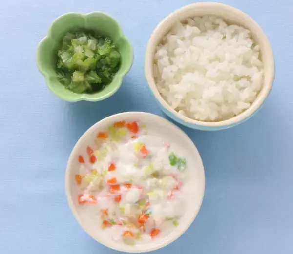 二色野菜のヨーグルトあえ