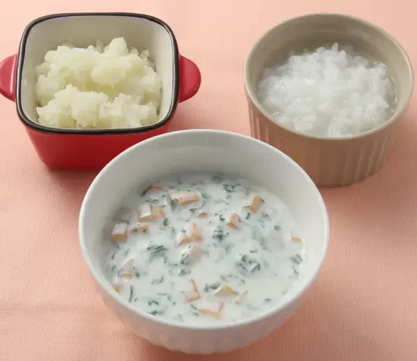 野菜のヨーグルトあえ つぶしポテト