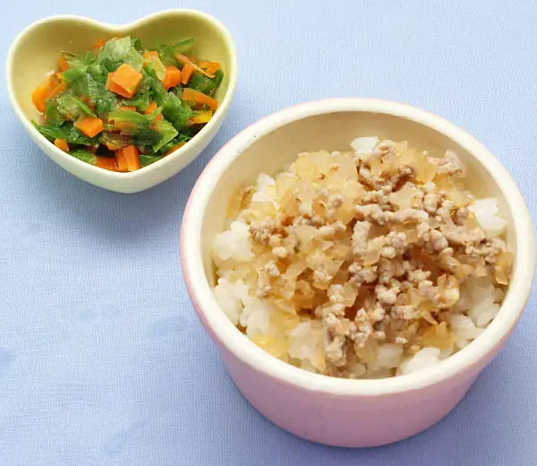 豚そぼろ丼