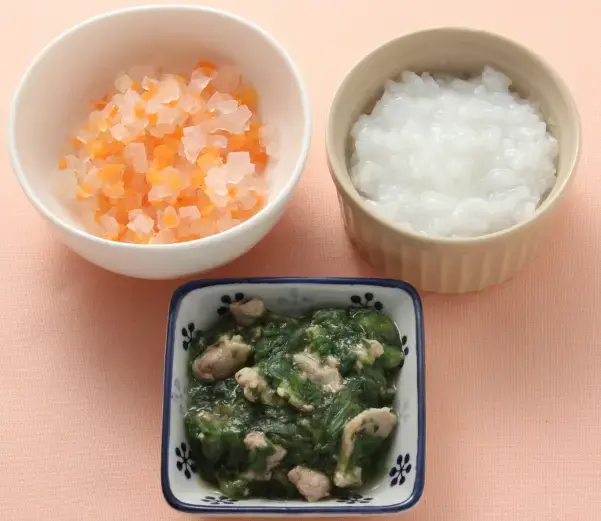 豚肉とレタスのとろみあえ 大根と人参の煮もの